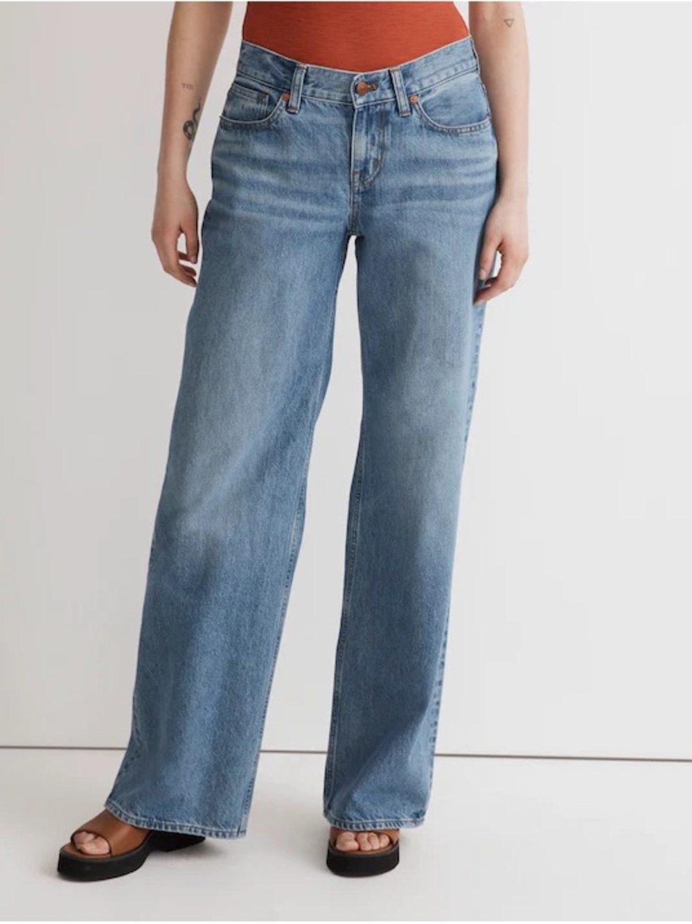 Madewell Low-Rise Superwide-Leg Jeans in Mainview Wash